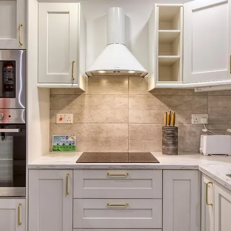 Luxury Maisonette With Yard In Malta Rian1-1 Prázdninový dům Hamrun
